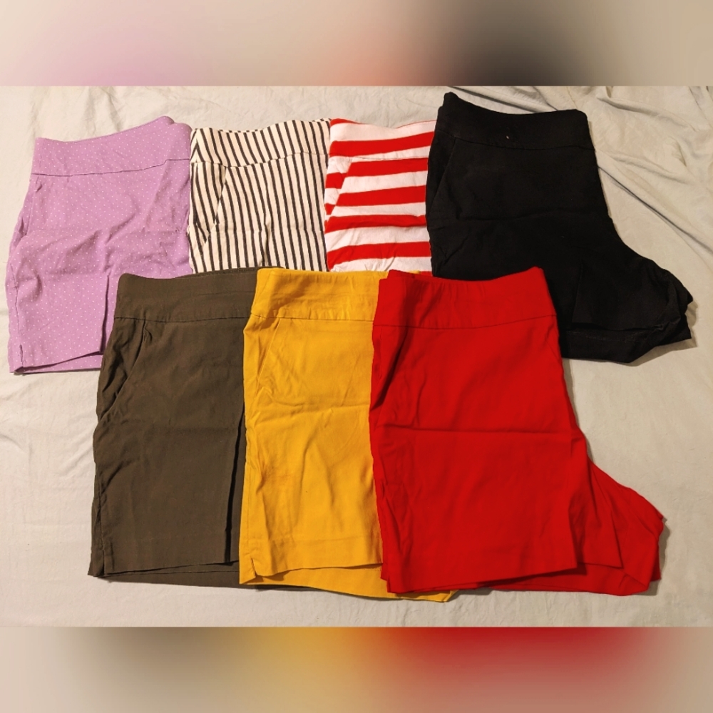 5" stretchy shorts size XL